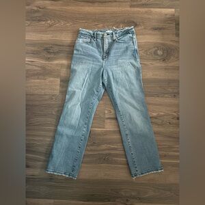 Good American Distressed Light Blue Denim Jeans 8/29